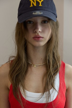 Pearl gemstone necklace Gold