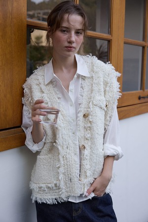 Frayed Boucle Vest Cream