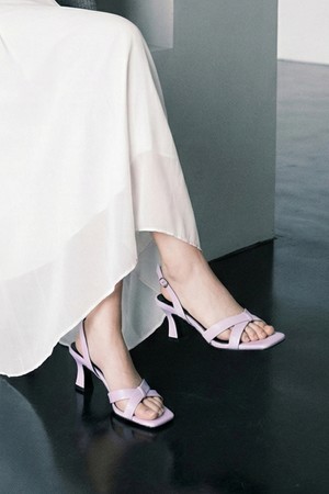 스퀘어토 미들힐 스트랩 샌들 LC535_6cm