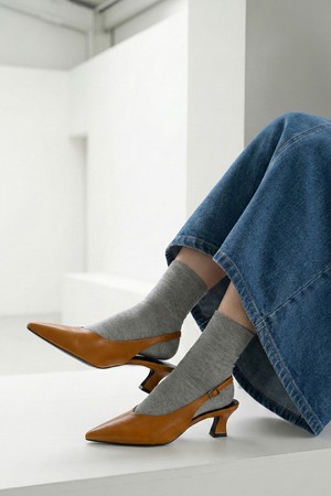 스틸레토 V컷 슬링백 펌프스 LC542_5cm