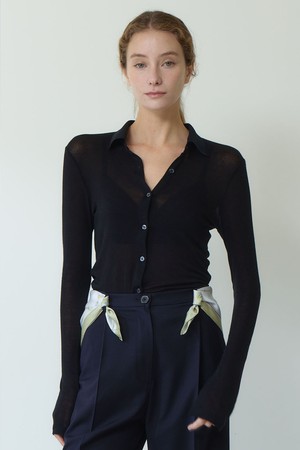 Silky Button TOP_Black
