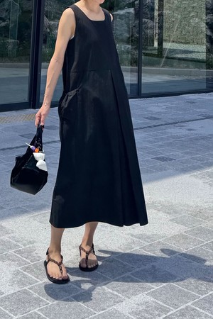 Flow Dress_Black