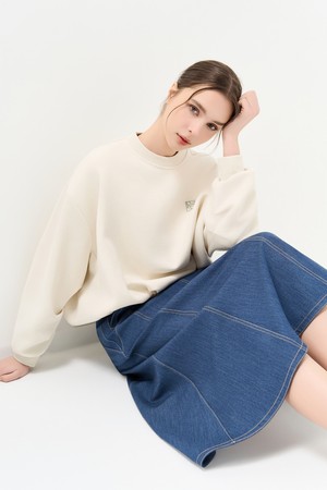 로고 볼륨 스웨트 맨투맨_IVORY