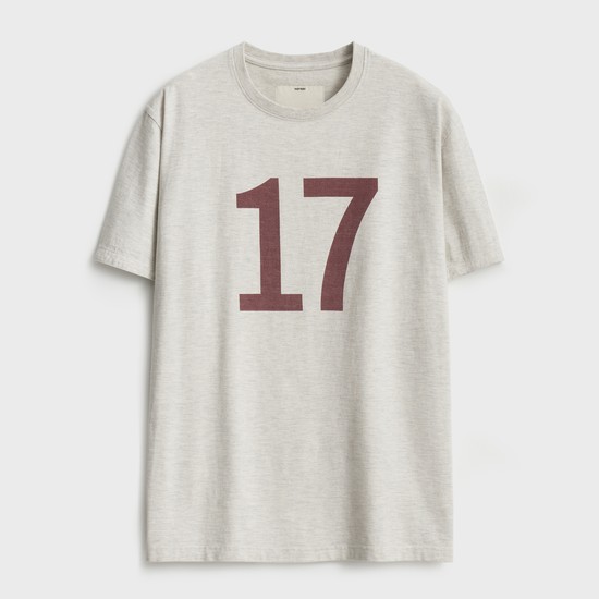 Short Sleeve 17 Graphic T-Shirt_Melange Ivory
