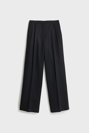 Two Pleated Wide Pants_Black