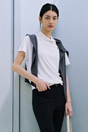 Short Sleeve Mock Neck T-shirts_Ivory
