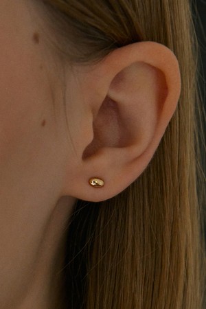 14k 골드 오벌 볼 귀걸이