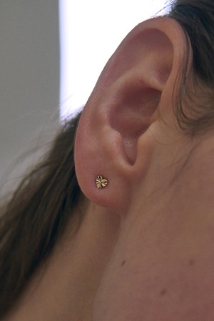14k 홀리 컷팅 하트 귀걸이