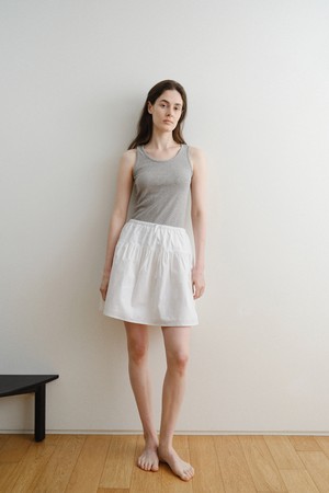 Mare flare skirt (White)