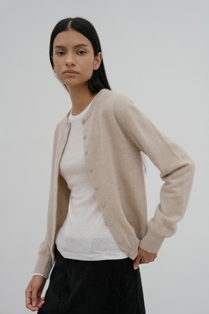 Diso round cardigan (Beige)