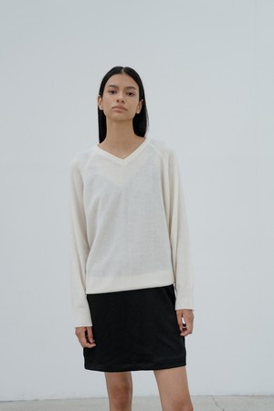 Para v-neck pullover (Ivory)