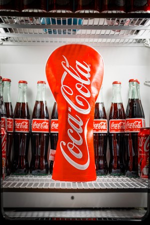[P&A]COCA-COLA Limited Driver Cover_RED-a