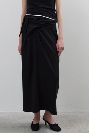 Twist Drape Skirt(BLACK)