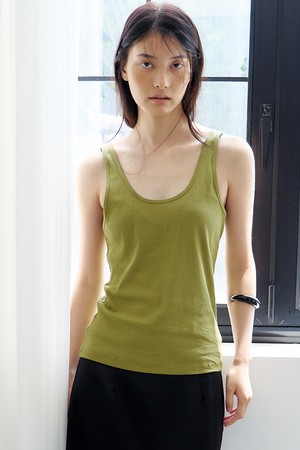 Deep Round Sleeveless (Olive)