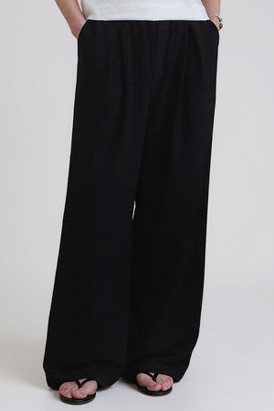 Pintuck Wide Banding Slacks_Black