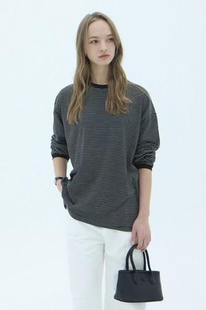 Mono Stripe Oversized Long Sleeve T-shirt_Black