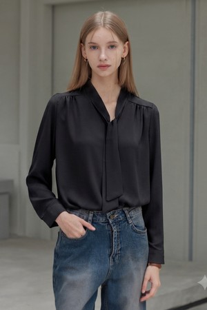 데일리 타이 실키 블라우스_블랙