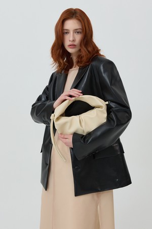 LUVIN BAG SMALL COW LEATHER IVORY 러빈백 스몰 소가죽 아이보리
