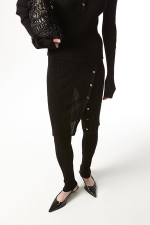 RIBBED LAYER KNIT LEGGINGS SKIRT (BLACK)