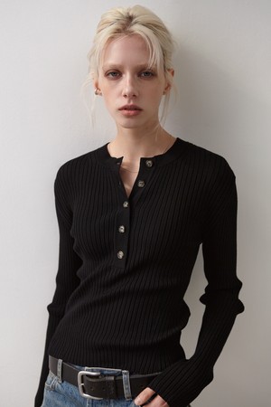 DEEP HENLEY NECK RIBBED KNIT (BLACK)