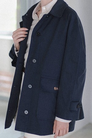 Metal emblem half trench coat_2 Colors