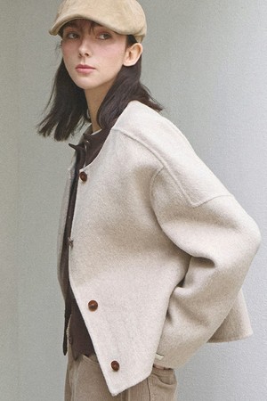 Handcrafted buttoned half coat_3 Colors