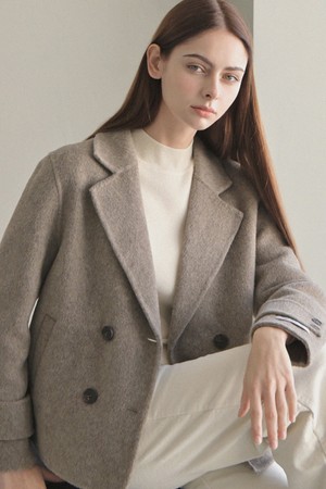 까멜리아 울핸드메이드 하프코트