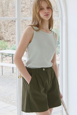 Volume tuck half pants_2 Colors