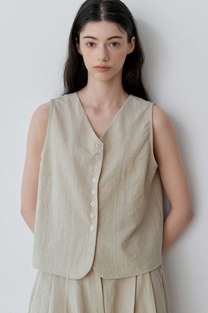 V-NECK BUTTON SLEEVELESS VEST (BE)