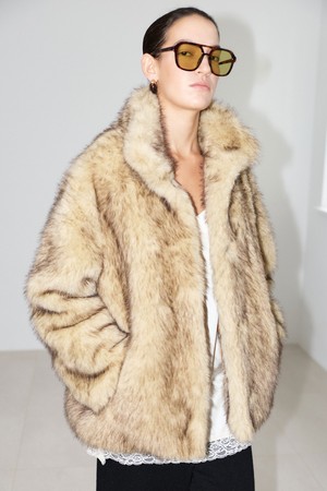 [Pre-order] ECO FUR SHORT COAT [BEIGE]