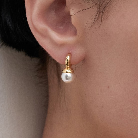 half hoop pearl earring - gold