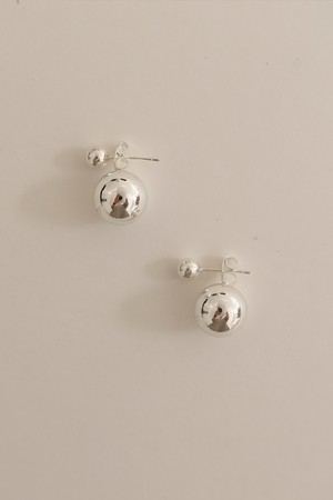 two ball earring - silver