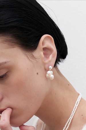 popping pearl earring - silver