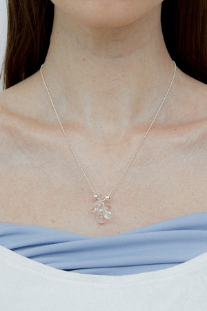 popping clear necklace