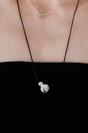 spiral pierce string necklace
