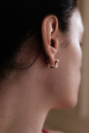 volume balance earring - silver