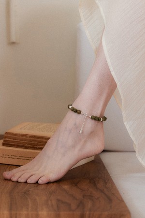 avocado jade anklet