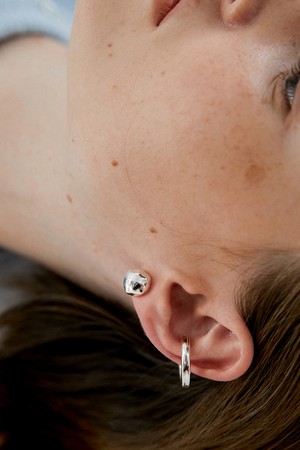 bumpy mini earring - silver