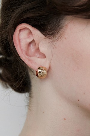 bumpy onetouch earring - gold