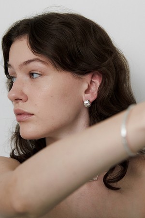bumpy onetouch earring - silver