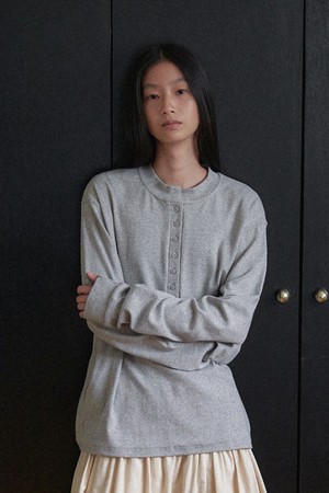 Deep Button Top - gray