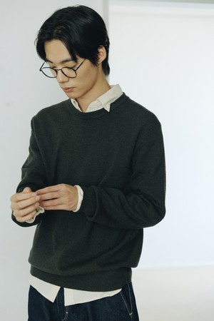 스탠다드 밀라노 라운드 풀오버 카키 BNFFSW802KH