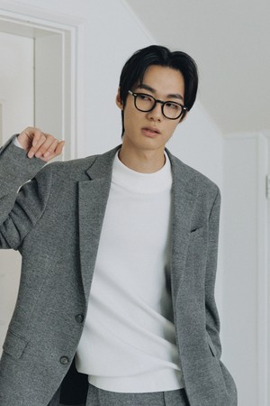 스탠다드 밀라노 하프터틀넥 아이보리 BNFWSW851IV