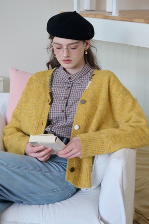 SR_V-neck contrast knitted cardigan