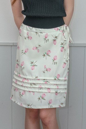 DD_Rose print shirring mini skirt_IVORY