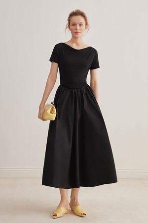 YY_Black waist dress