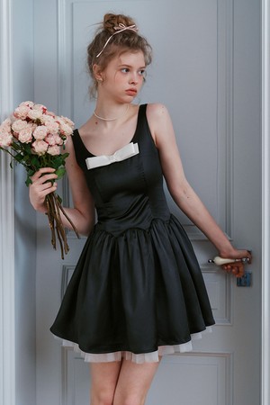 Cest_Bow mesh layered sleeveless dress