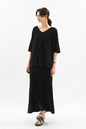 WD_Oversized v-neck knit top and skirt set_BLACK