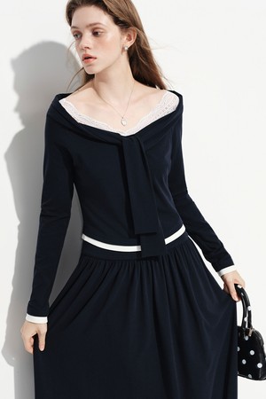 WD_Lace one-shoulder blouse