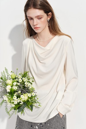WD_Elegant drape blouse